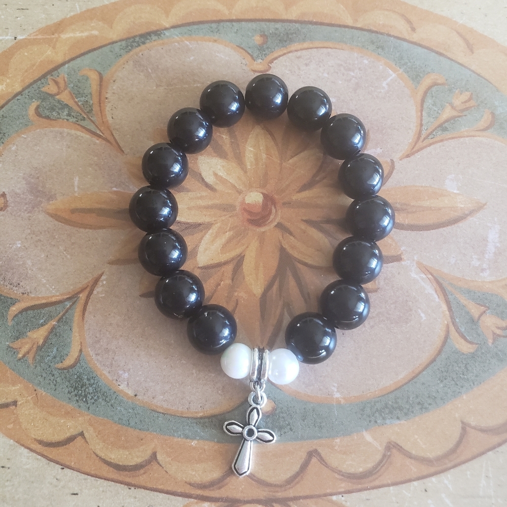 Bracelets - Picture 6 of 16